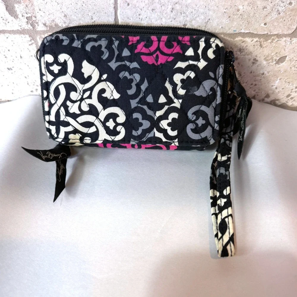 Vera Bradley Wristlet Wallet Black Floral Print‎ Organizer Clutch